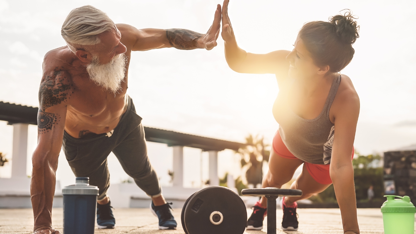 Outdoor-Fitness: Die besten Übungen für effektives Training an der frischen Luft