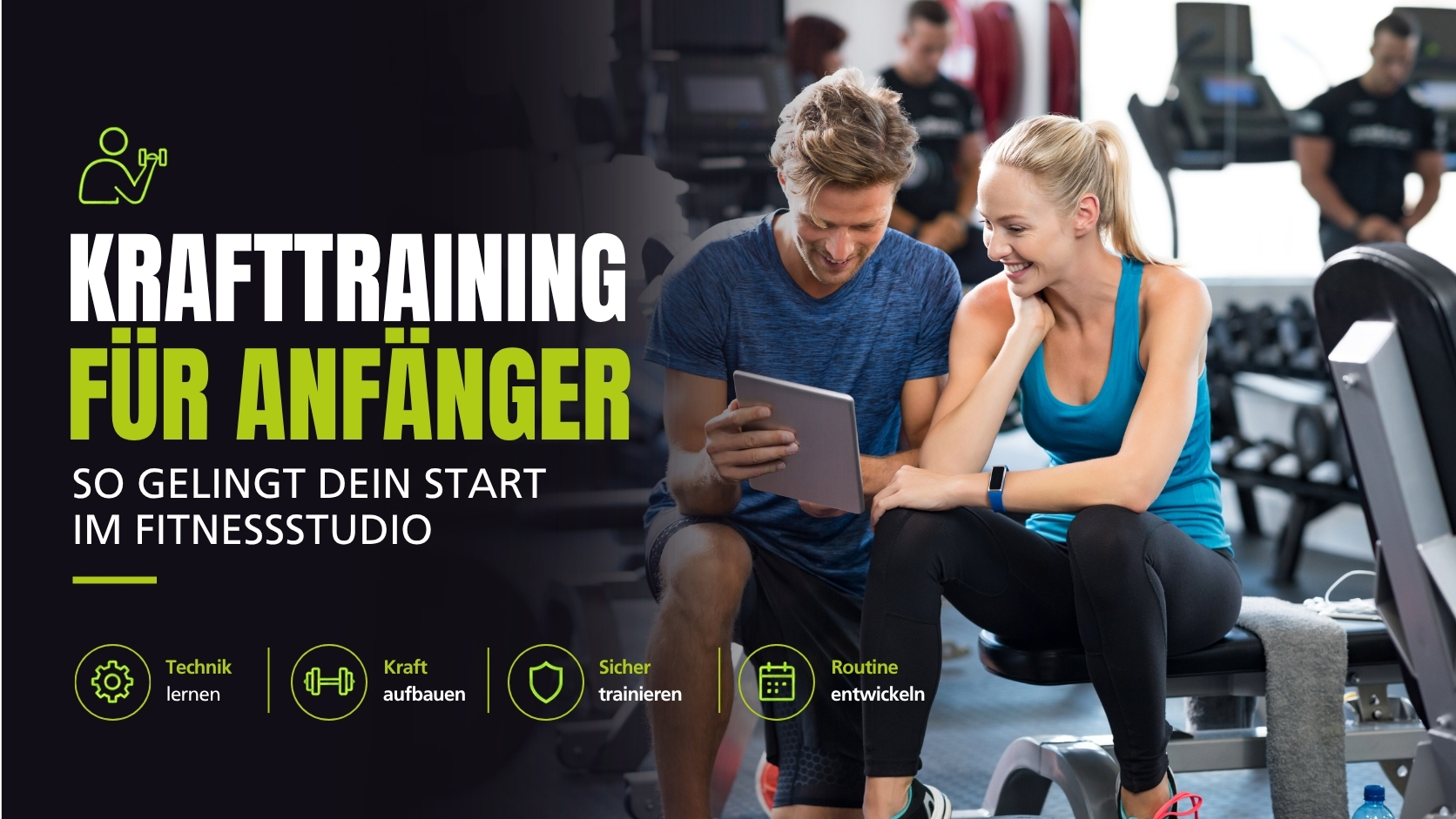 Trainingspartner im Fitness Studio auf einer Handelsbank sitzend mit einem Trainingsplan vor sich.